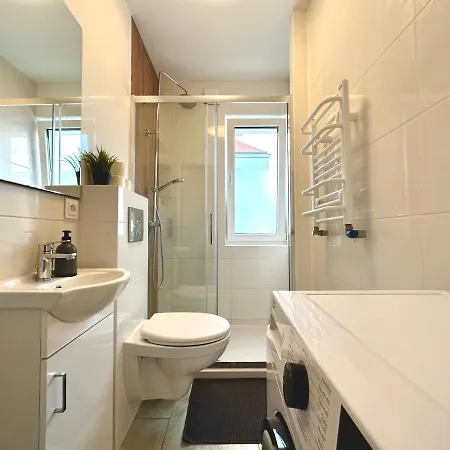 Mmrent Blue Lagoon *